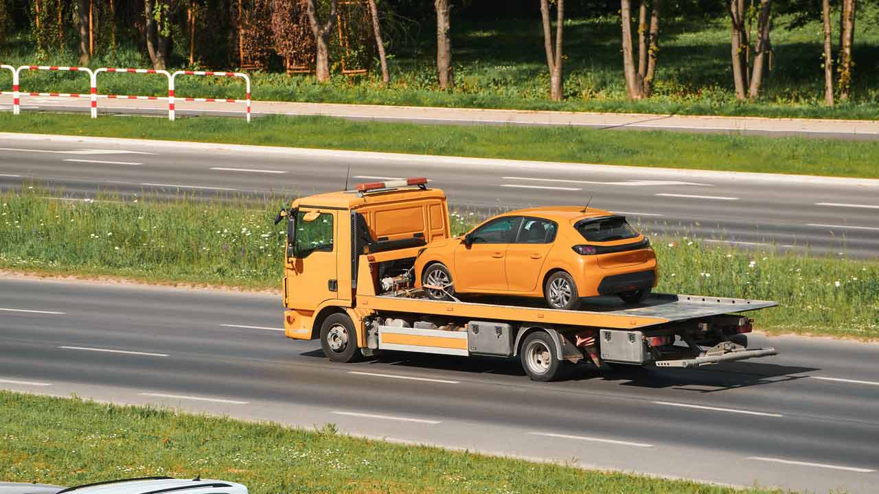 Schnelle Abholung durch Autoverwertung Stade